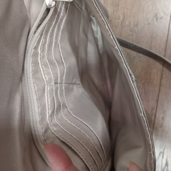 HOBO Envelope Crossbody Embossed Leather Bag Gray EUC - Picture 11 of 14